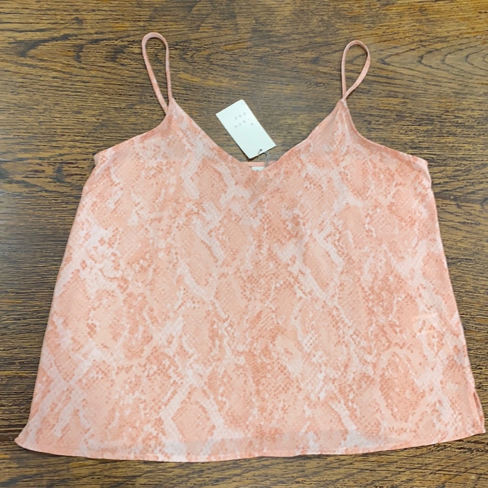 a new day woman’s top Size Medium New